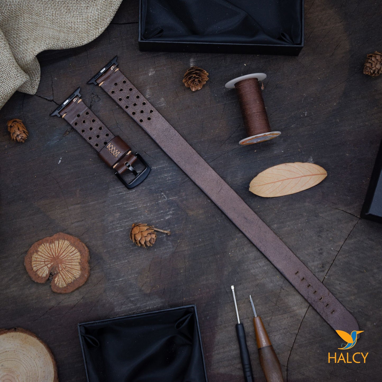 Dây đồng hồ Apple Watch hai vòng màu nâu làm thủ công từ da bò Vegetable Tanned của Ý - Lựa chọn màu khóa
