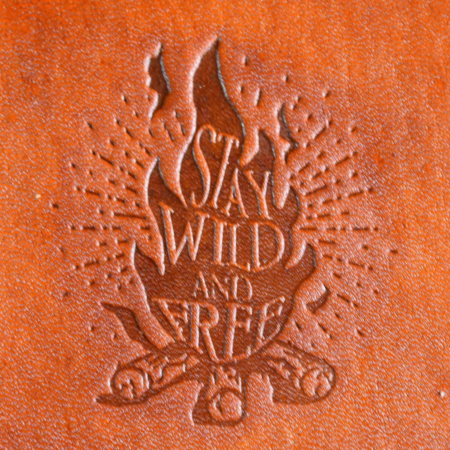 Hình dập nhiệt Stay Wild And Free/MP023 - Halcyon VN