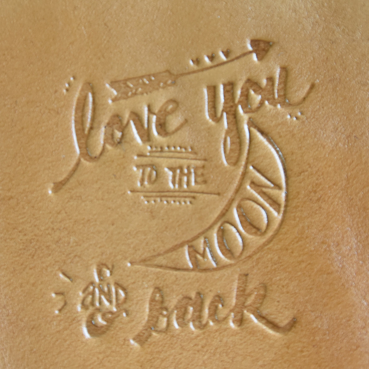 Hình dập nhiệt I Love You to the Moon and Back/MP022 - Halcyon VN