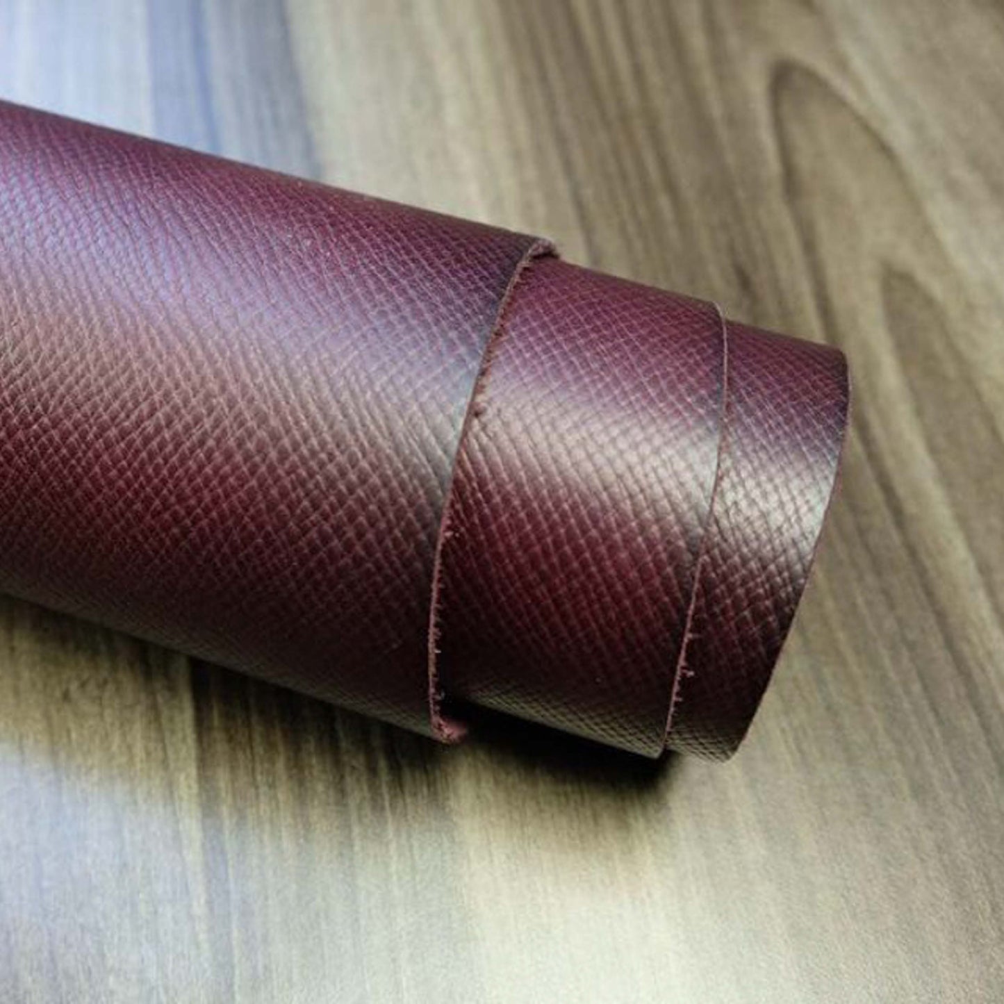 Da RUSSIAN HATCH GRAIN - Horween - Halcyon VN